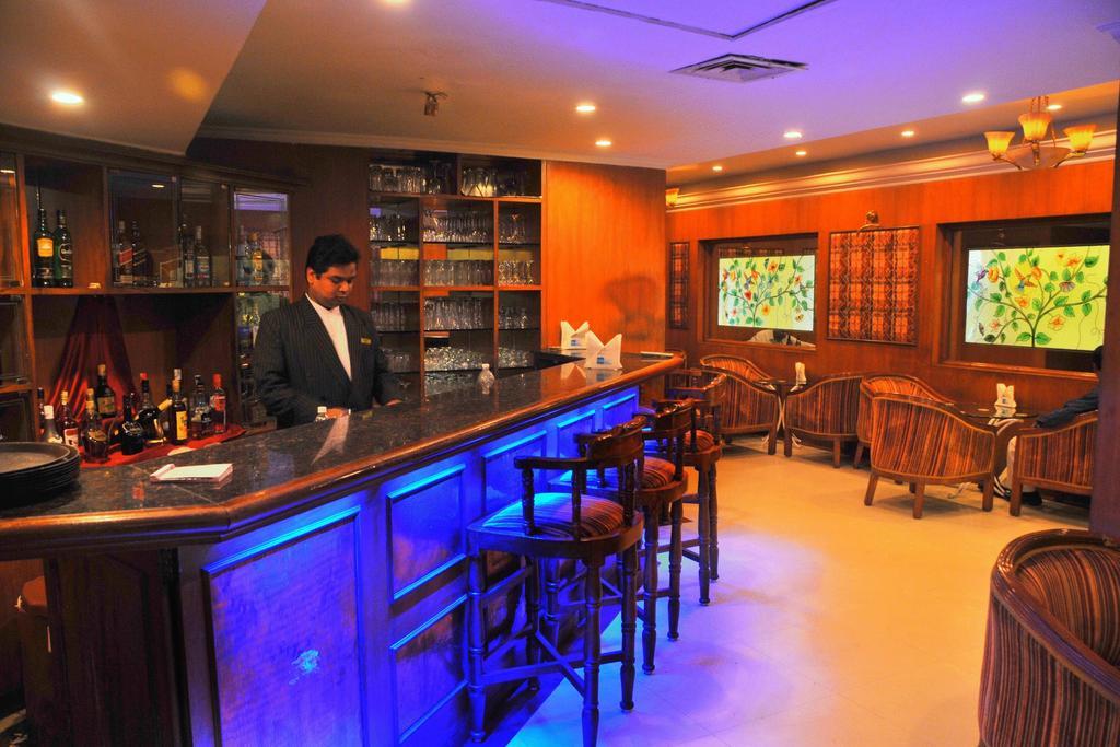 Nalapad'S Hotel Bangalore International - Managed By Olive Restaurant photo
